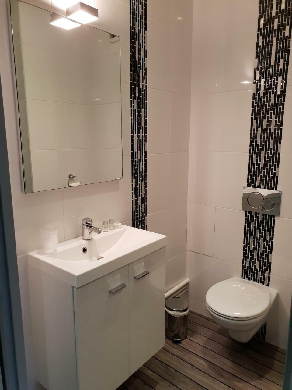 La Papillote Hotel Charleville-Mezieres Bagian luar foto